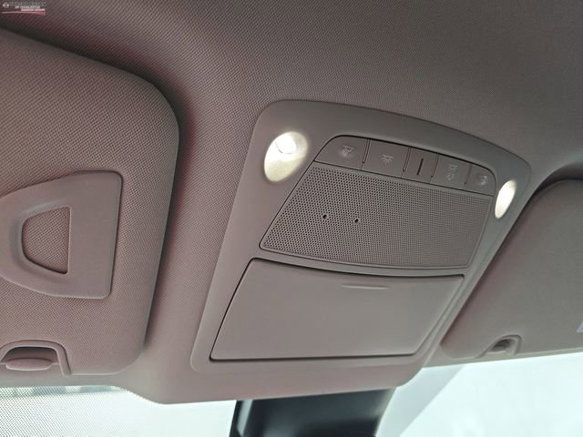 Used 2020 Nissan Rogue SV image 42