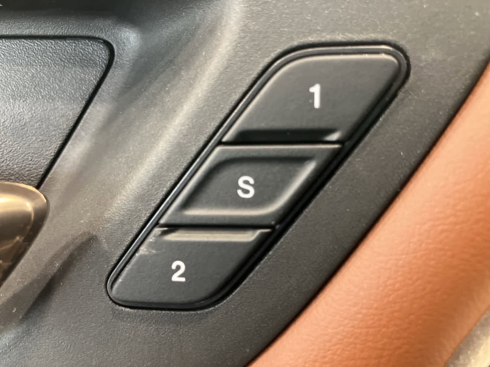 Used 2019 RAM 1500 Laramie Longhorn image 16