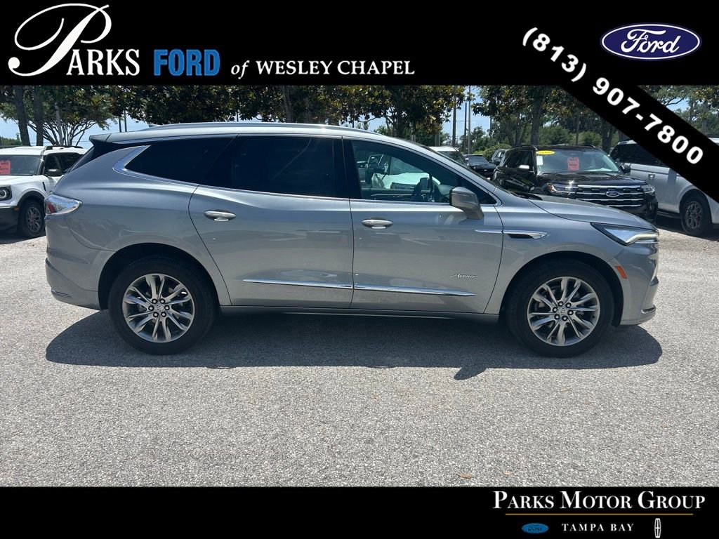 Used 2023 Buick Enclave Avenir w/ Avenir Technology Package AWD/4WD image 6