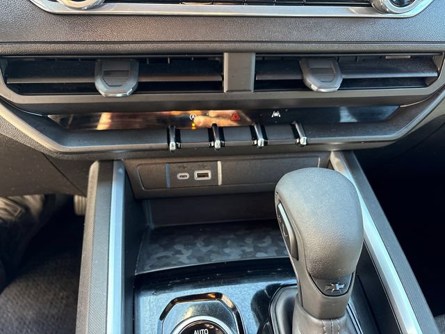 Certified 2023 Chevrolet Colorado Trail Boss w/ Advanced Trailering Package AWD/4WD image 32