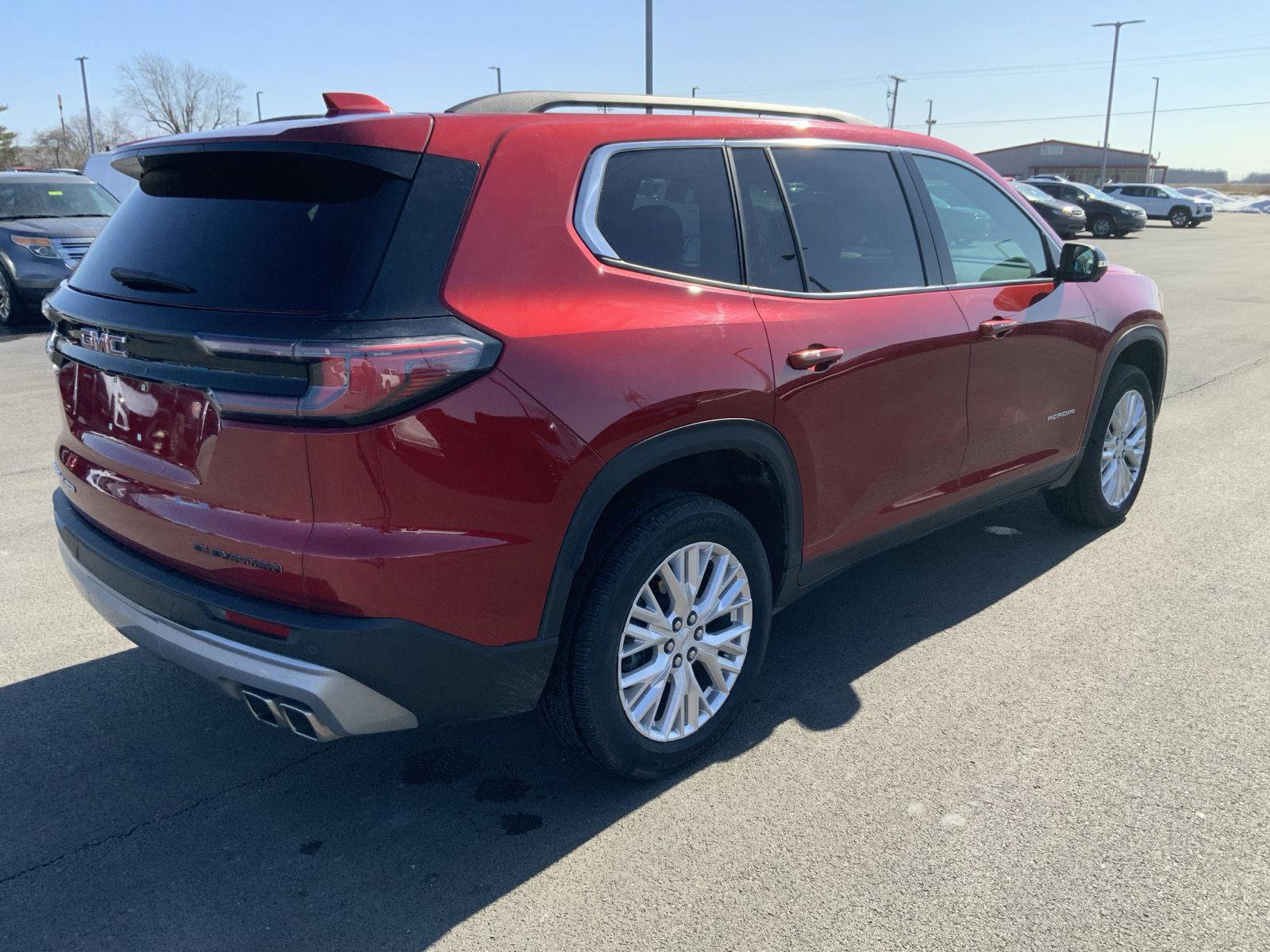 Used 2024 GMC Acadia Elevation image 14