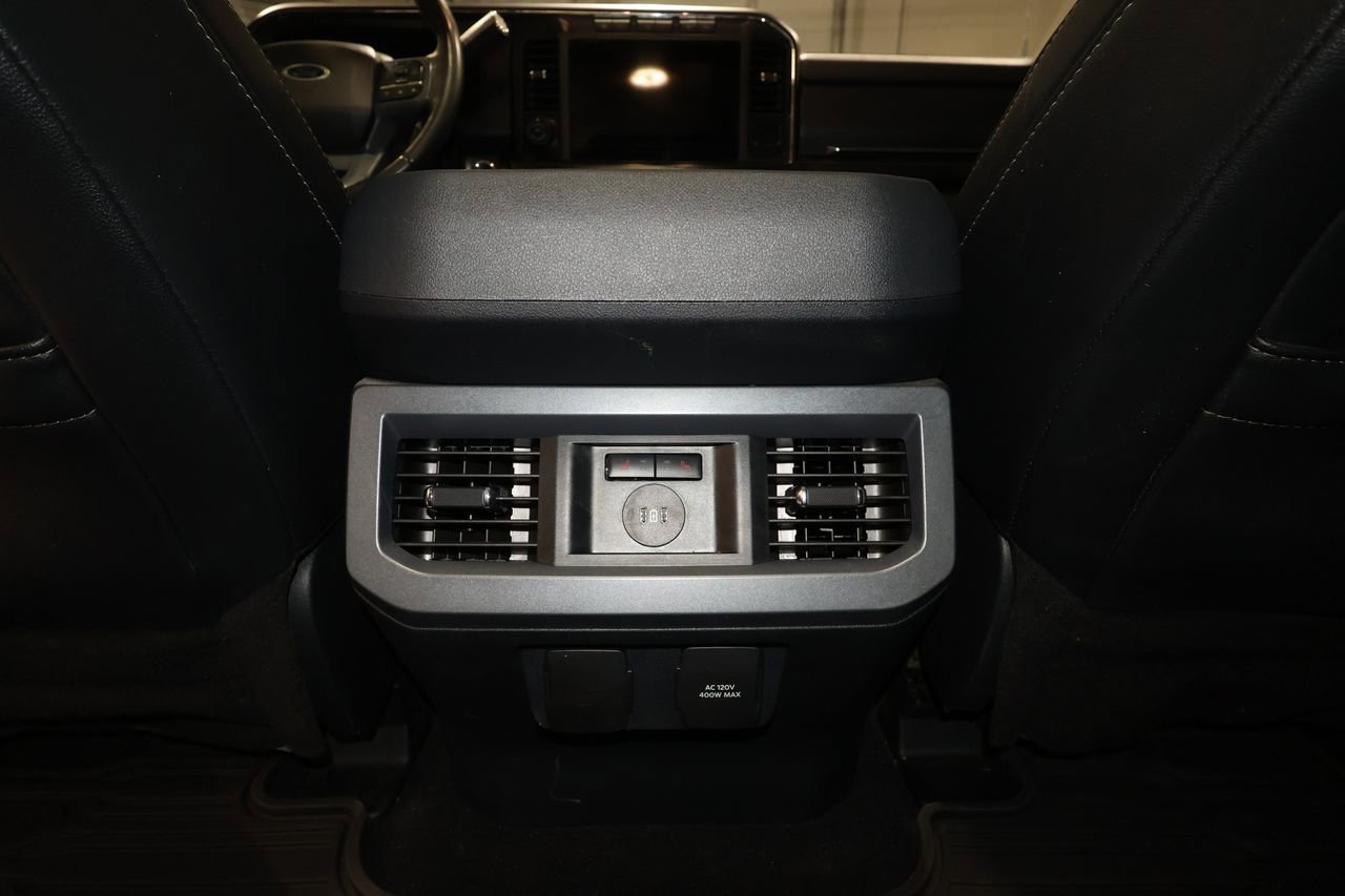 Used 2024 Ford F350 Lariat w/ Lariat Ultimate Package AWD/4WD image 30