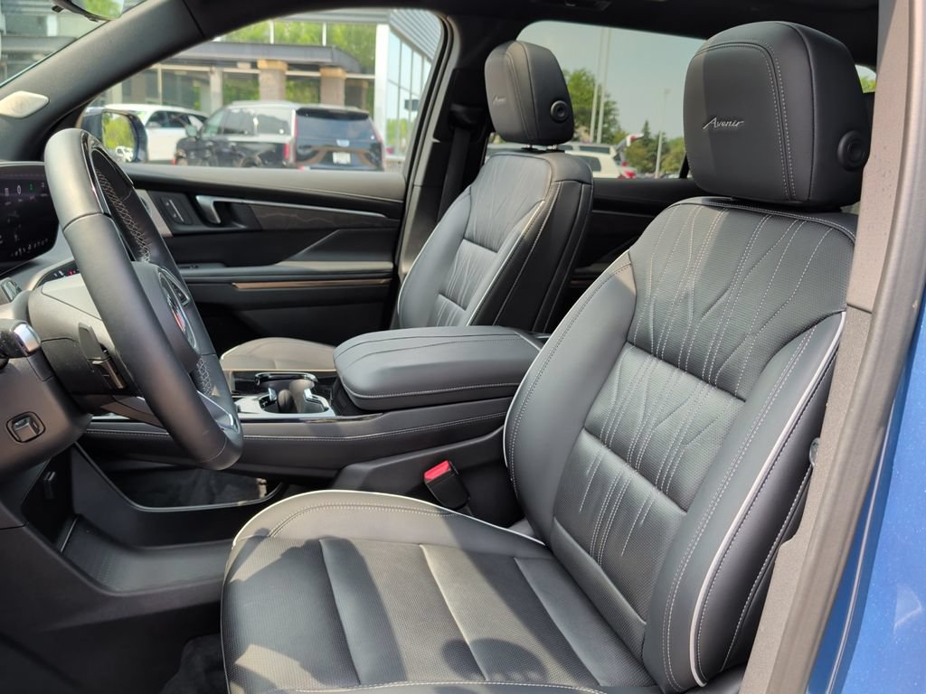 Used 2025 Buick Enclave Avenir w/ Super Cruise Package AWD/4WD image 60