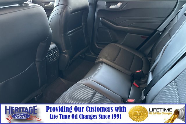 New 2025 Ford Escape SE image 9