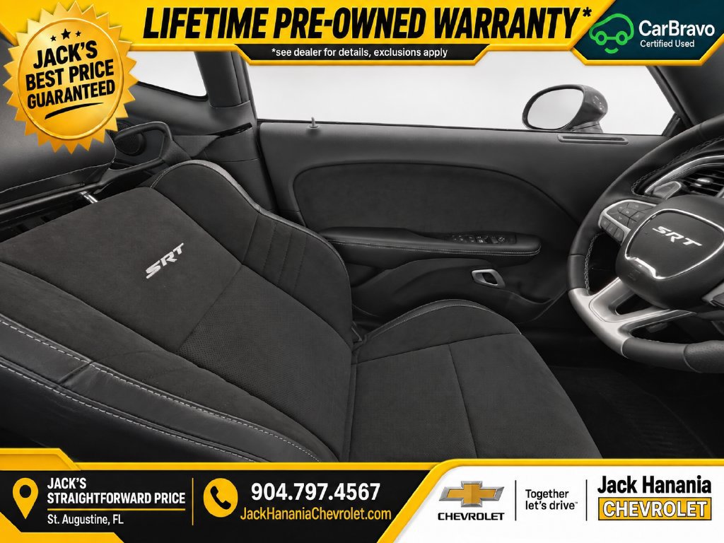 Used 2015 Dodge Challenger SRT RWD image 21