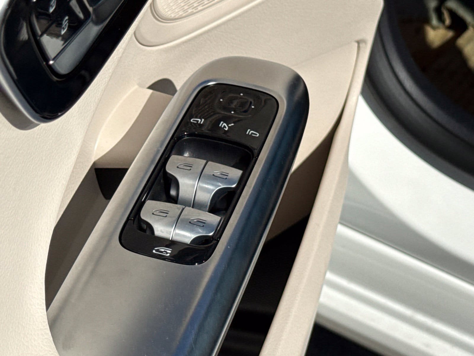 New 2026 Mercedes-Benz C 300 Sedan image 16