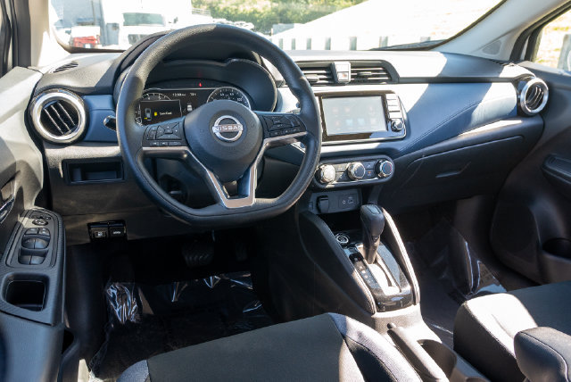 Certified 2025 Nissan Versa SV FWD image 7