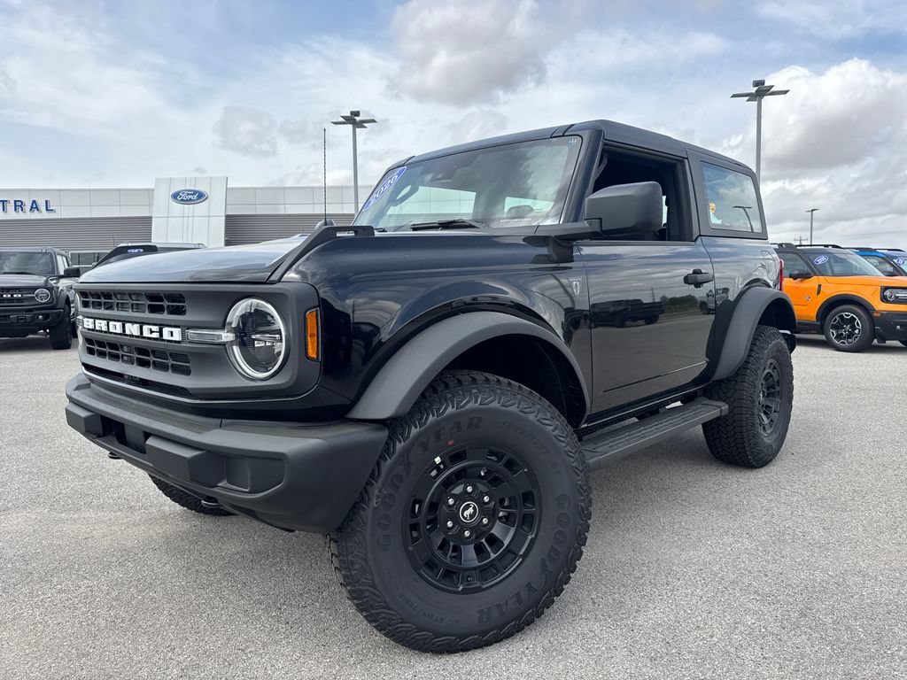 New 2026 Ford Bronco 2-Door w/ Sasquatch Package AWD/4WD video 1
