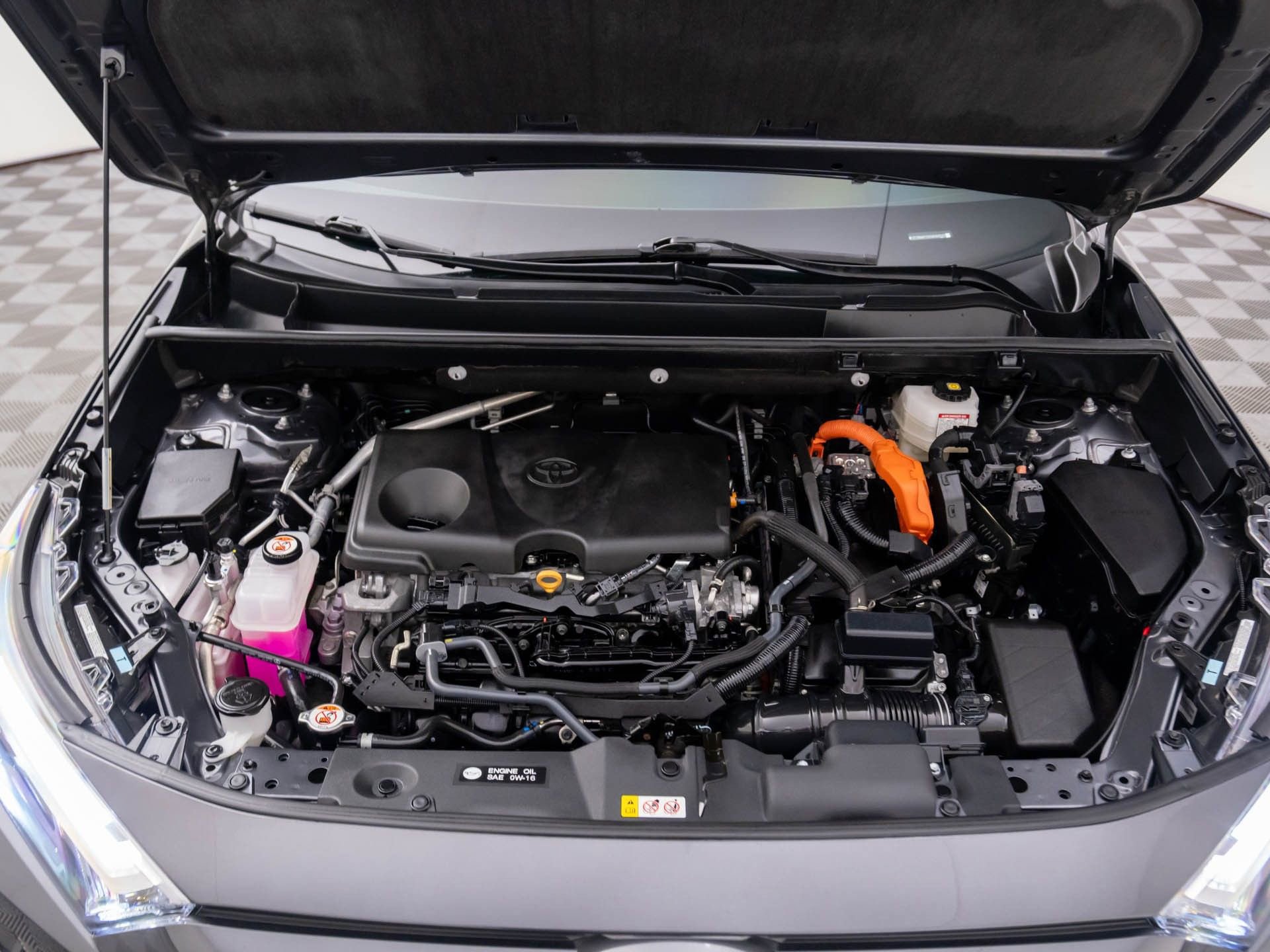 Used 2025 Toyota RAV4 LE image 28