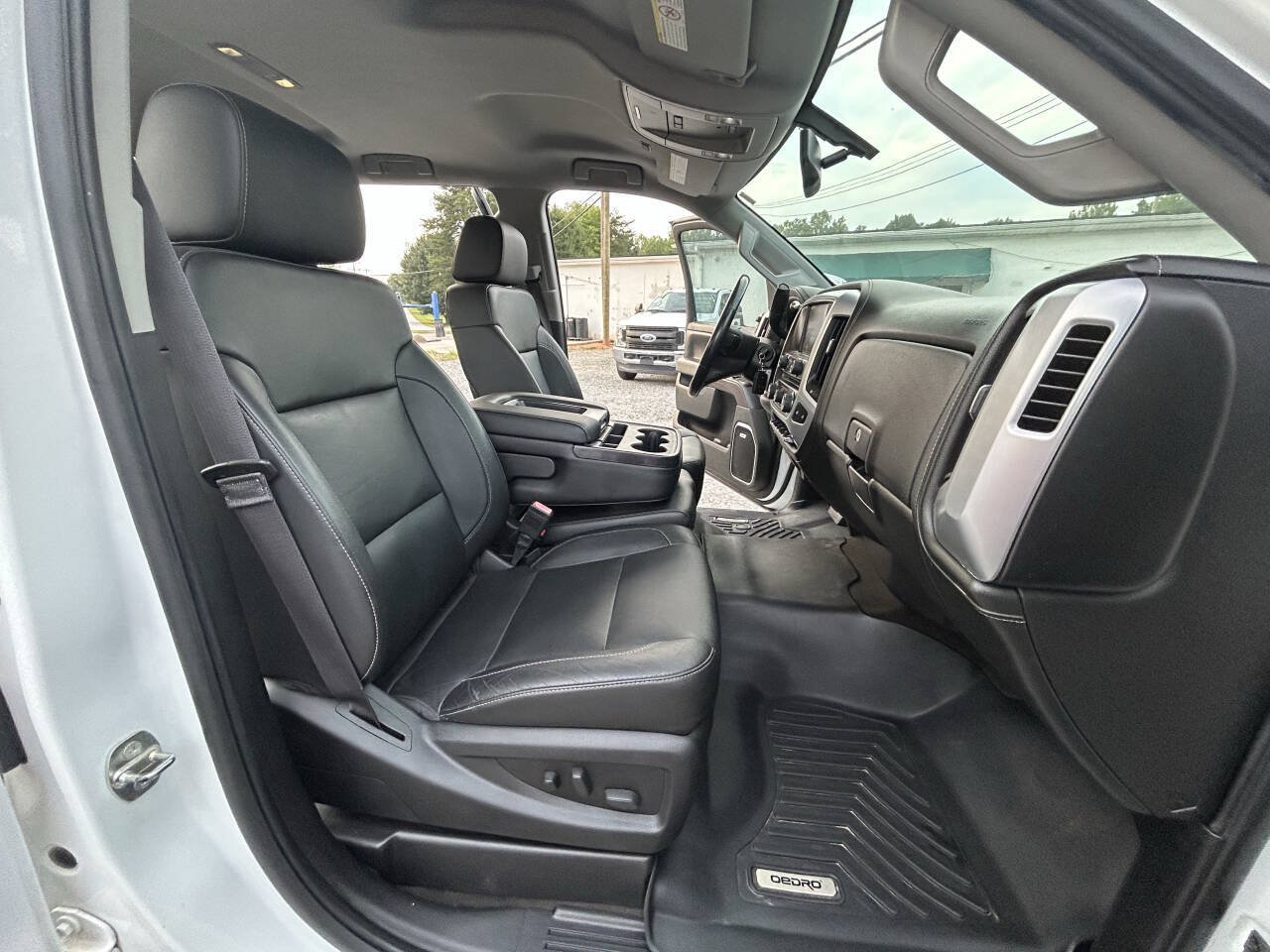 Used 2015 GMC Sierra 3500 SLT w/ Duramax Plus Package AWD/4WD image 22