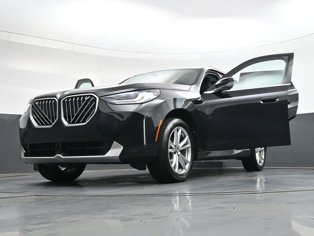 Used 2025 BMW X3 xDrive30 w/ Convenience Package AWD/4WD image 44