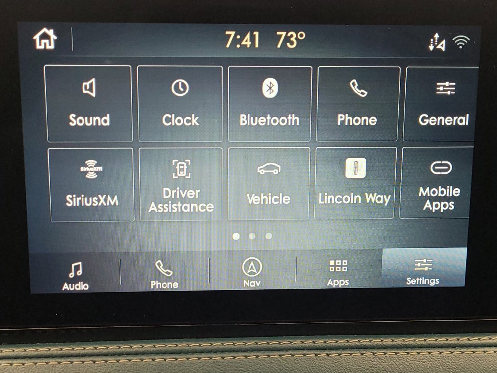 Used 2021 Lincoln Corsair Reserve w/ Equipment Group 201A image 25