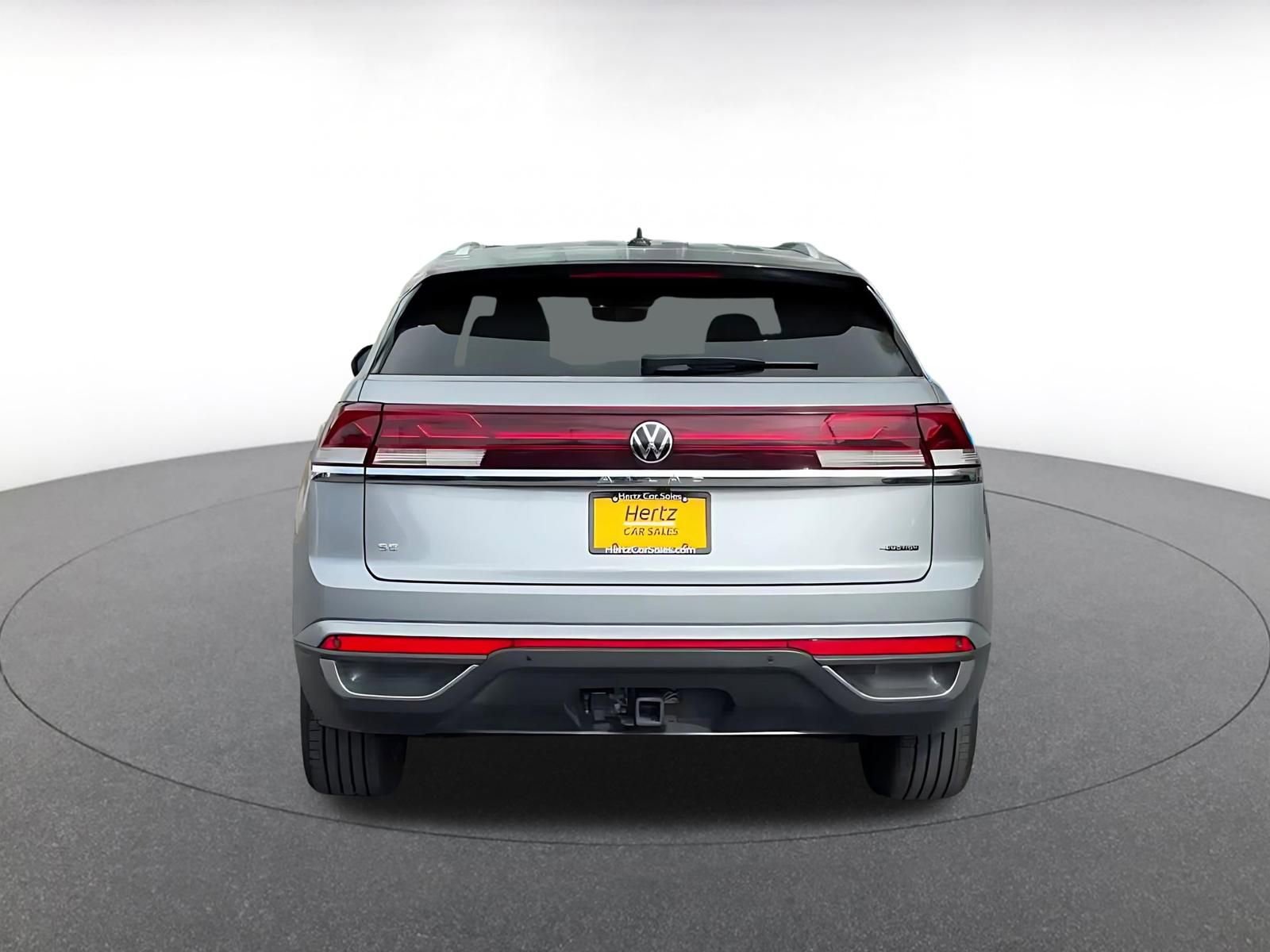 Used 2025 Volkswagen Atlas Cross Sport SE image 12