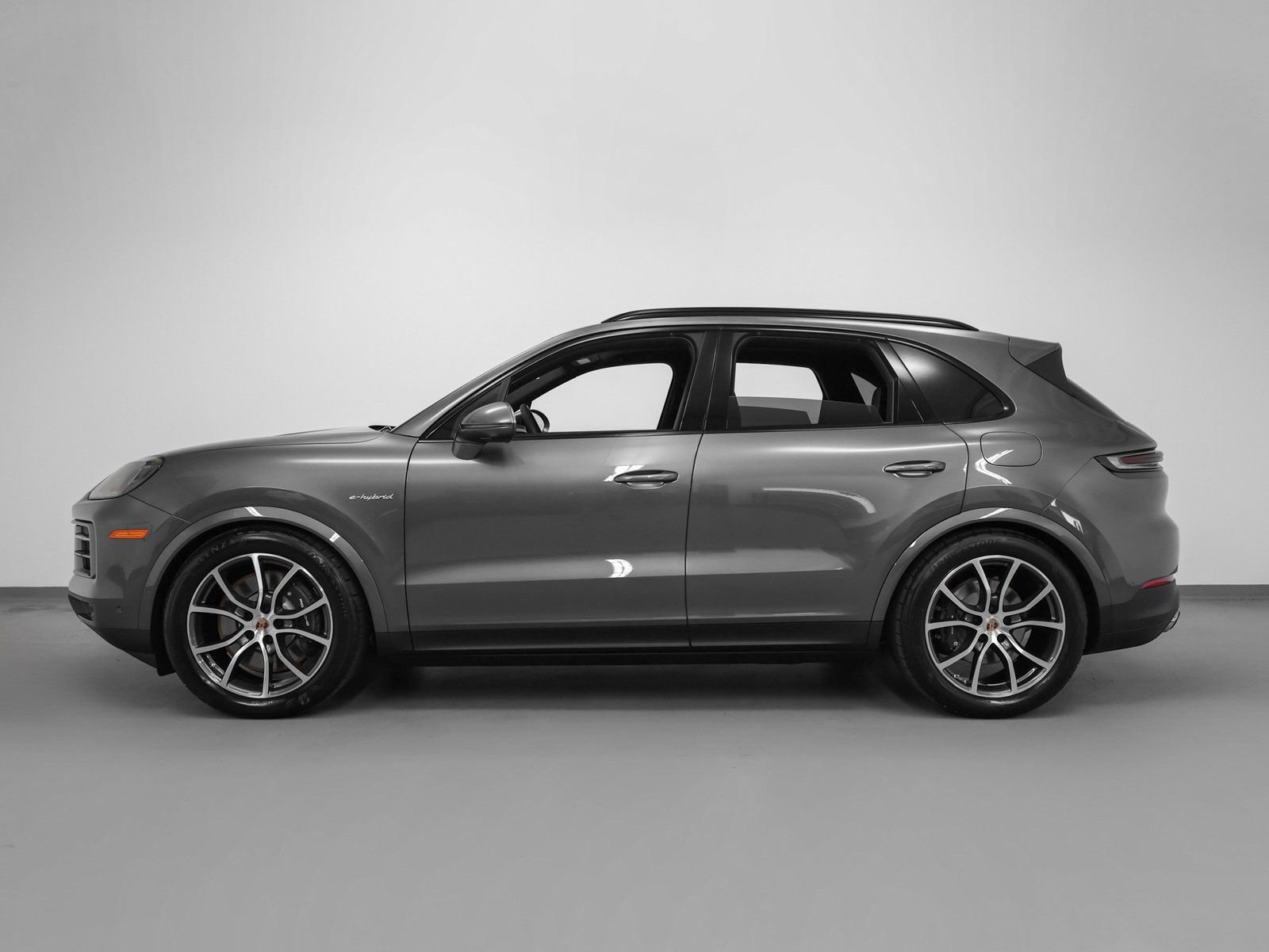 New 2026 Porsche Cayenne E-Hybrid image 2