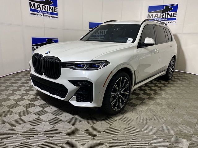 Used 2022 BMW X7 M50i w/ Dynamic Handling Package image 11