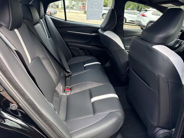 Used 2025 Toyota Camry SE FWD image 13