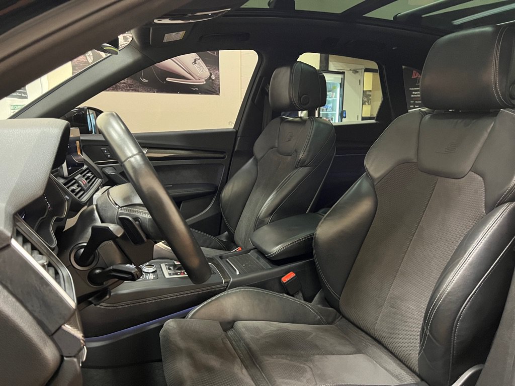 Used 2019 Audi SQ5 Premium Plus w/ Premium Plus Package AWD/4WD image 16