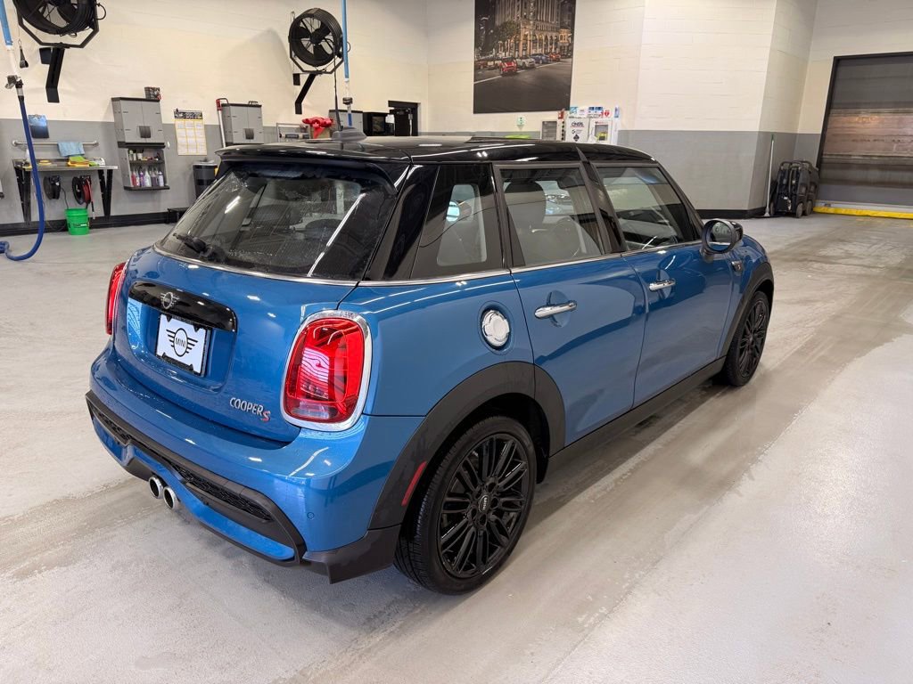 Used 2024 MINI Cooper S image 6