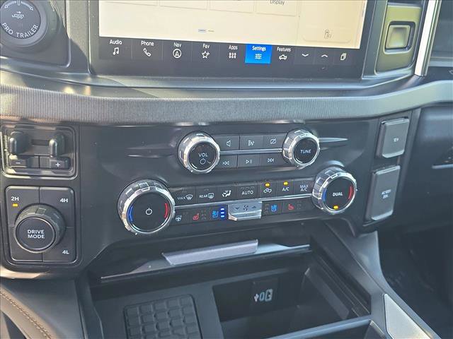 Used 2024 Ford F250 Platinum image 15