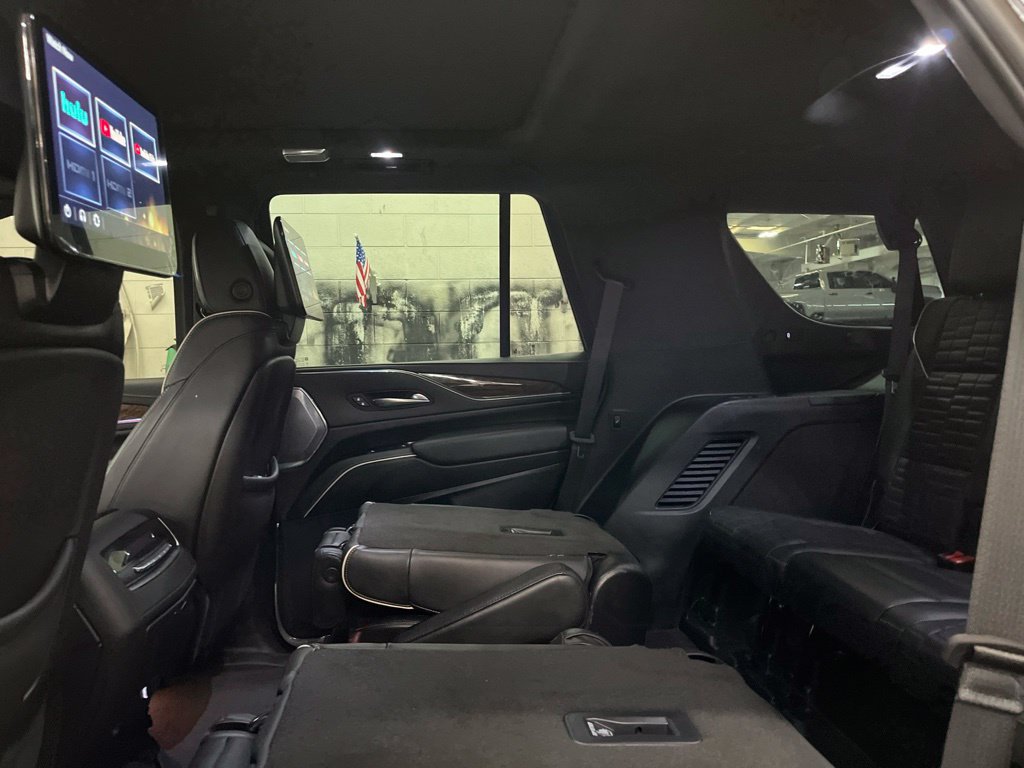 Used 2023 Cadillac Escalade Sport Platinum AWD/4WD image 26
