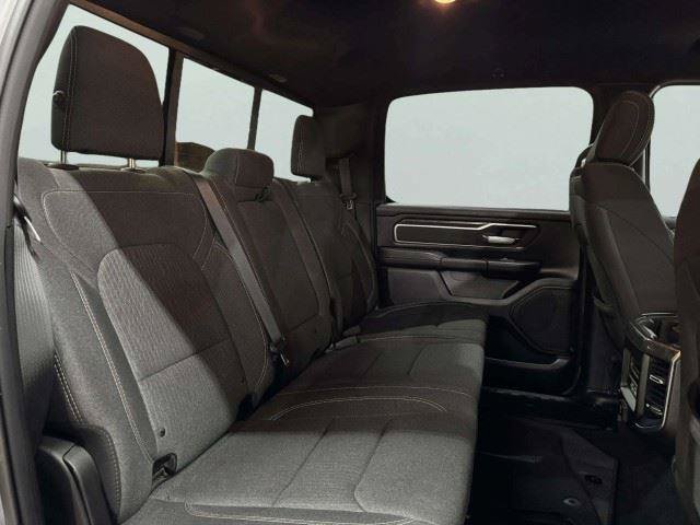 Used 2019 RAM 1500 Big Horn AWD/4WD image 39
