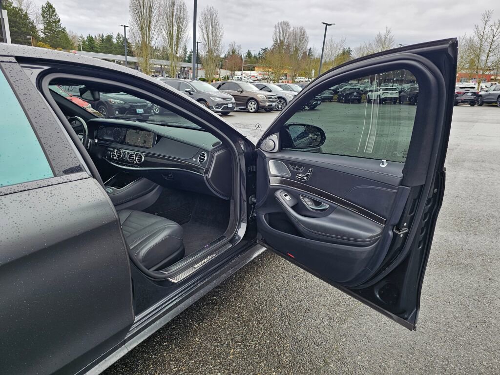 Used 2016 Mercedes-Benz S 550 4MATIC Sedan image 30