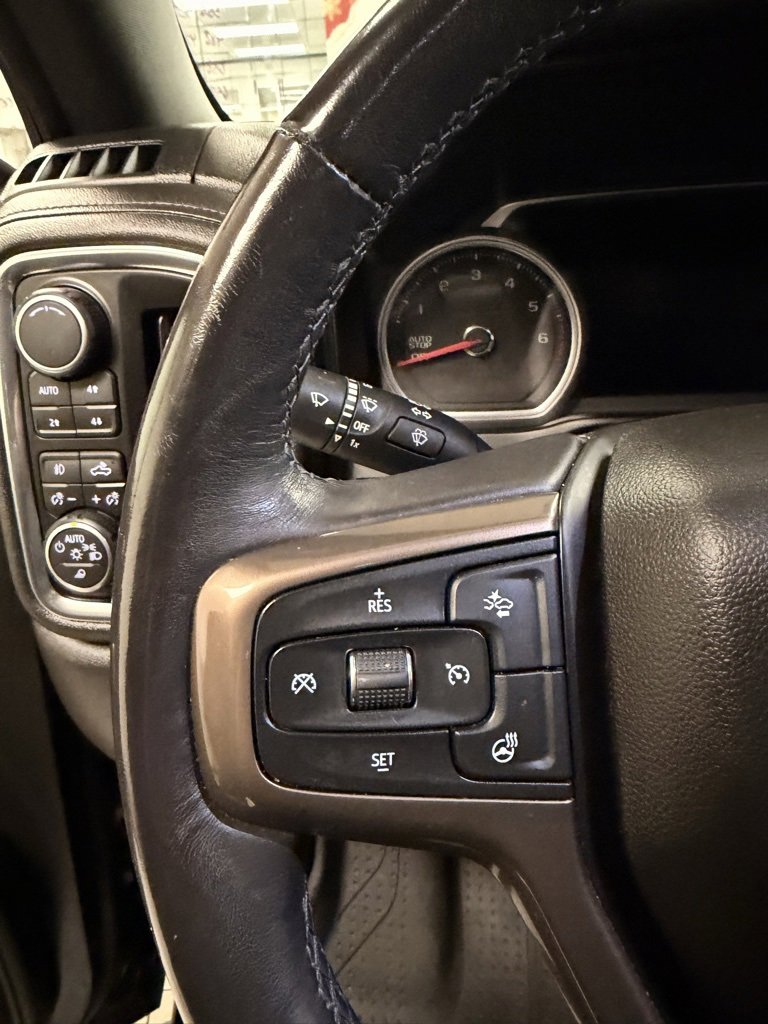 Certified 2019 Chevrolet Silverado 1500 High Country w/ Technology Package image 18