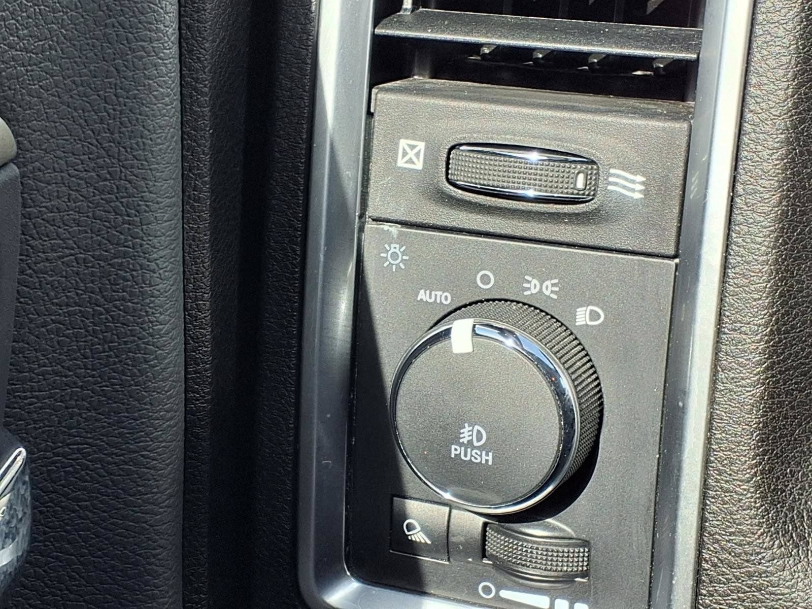Used 2019 RAM 1500 Warlock RWD image 15