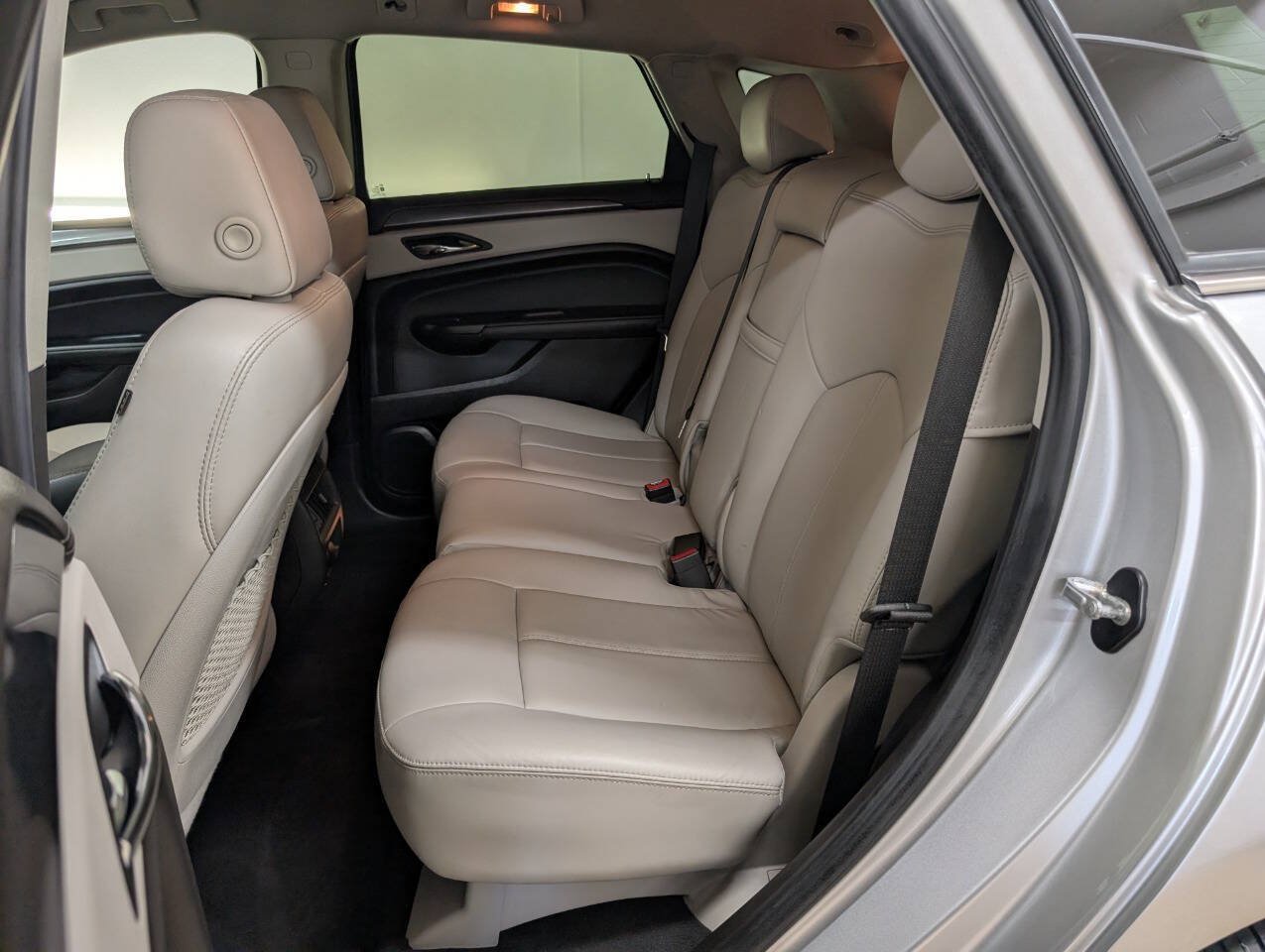 Used 2015 Cadillac SRX FWD image 15