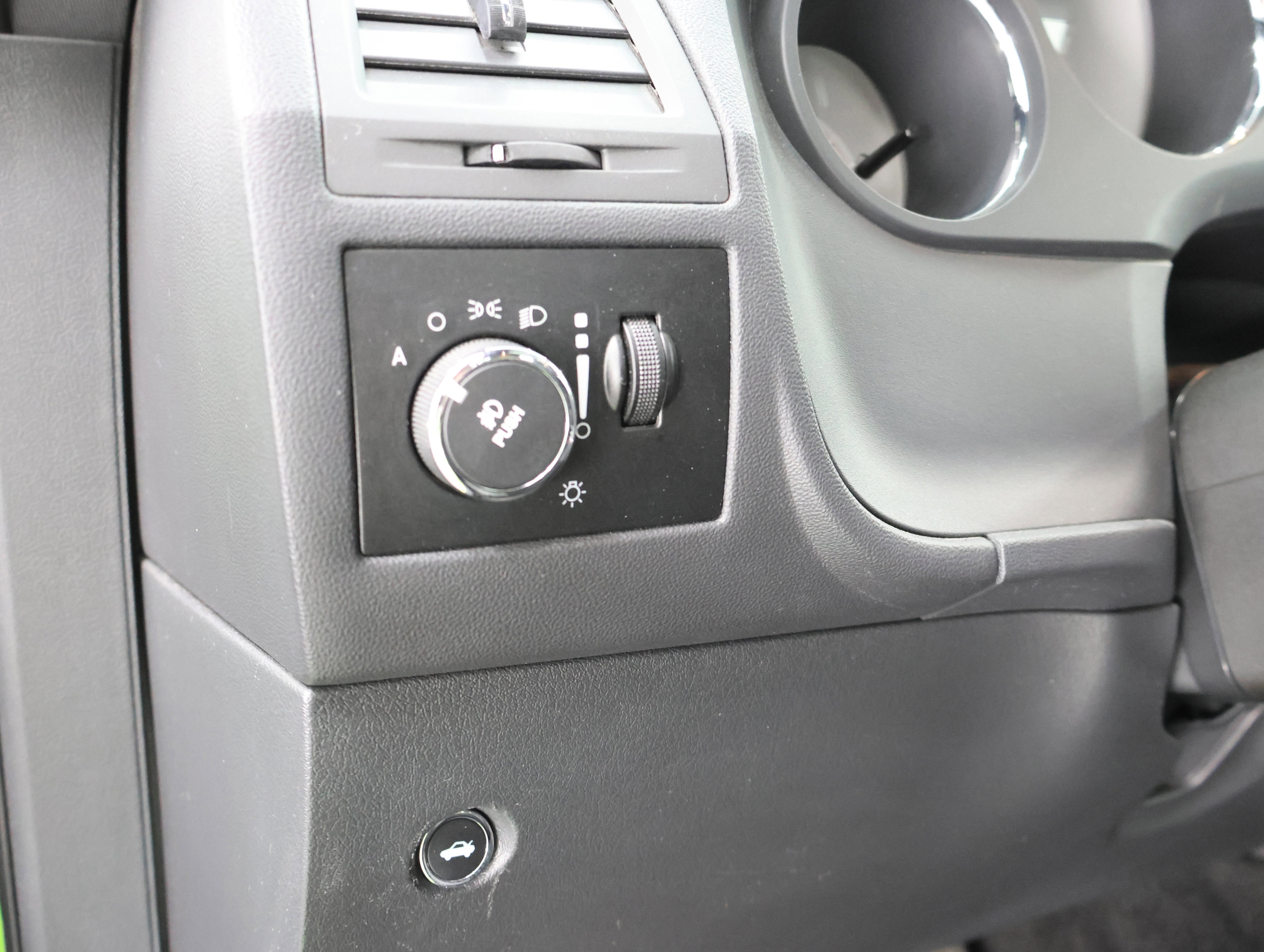 Used 2011 Dodge Challenger SRT8 w/ Green w/Envy Group image 37