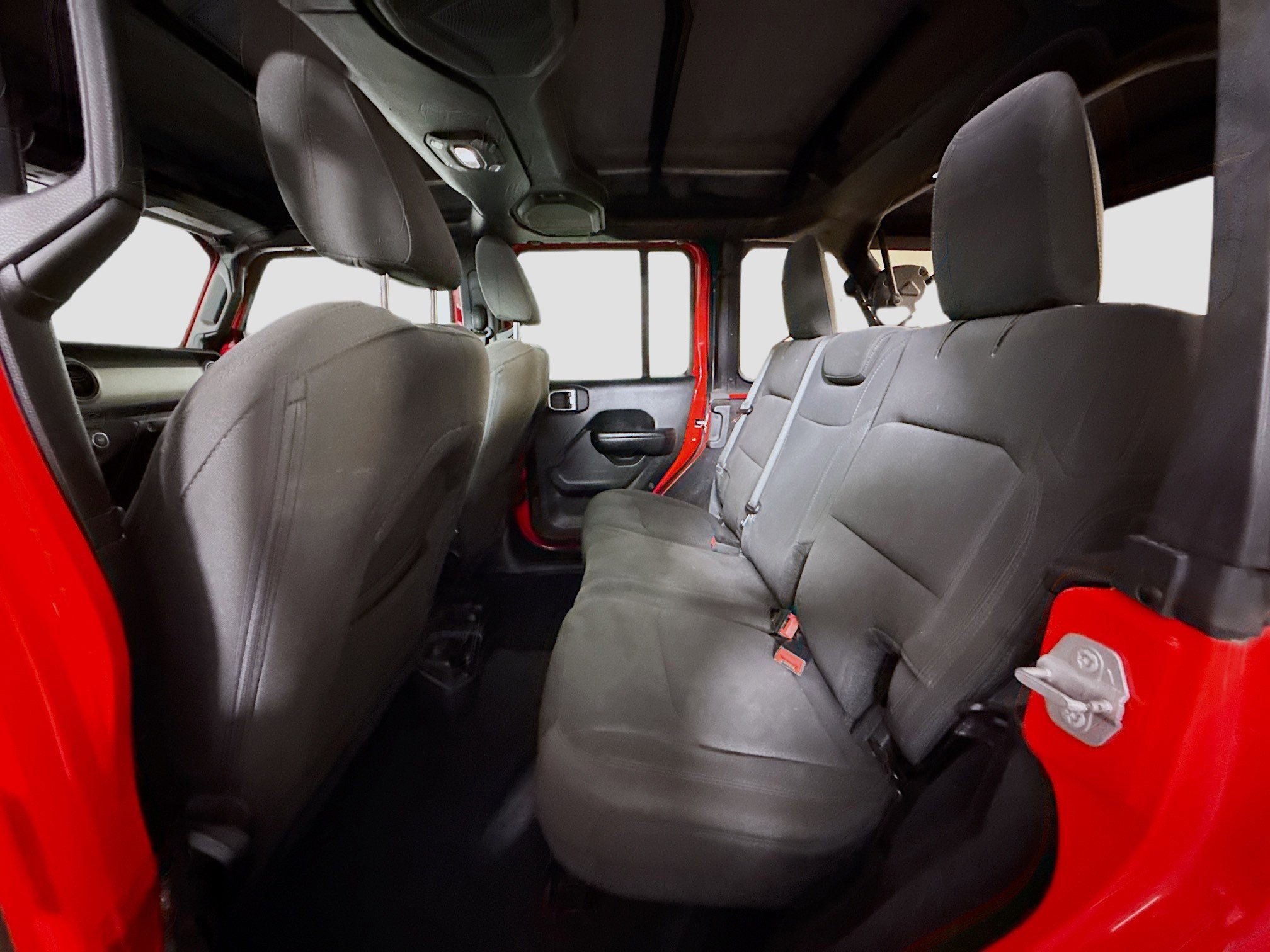 Used 2018 Jeep Wrangler Unlimited Sport S image 25