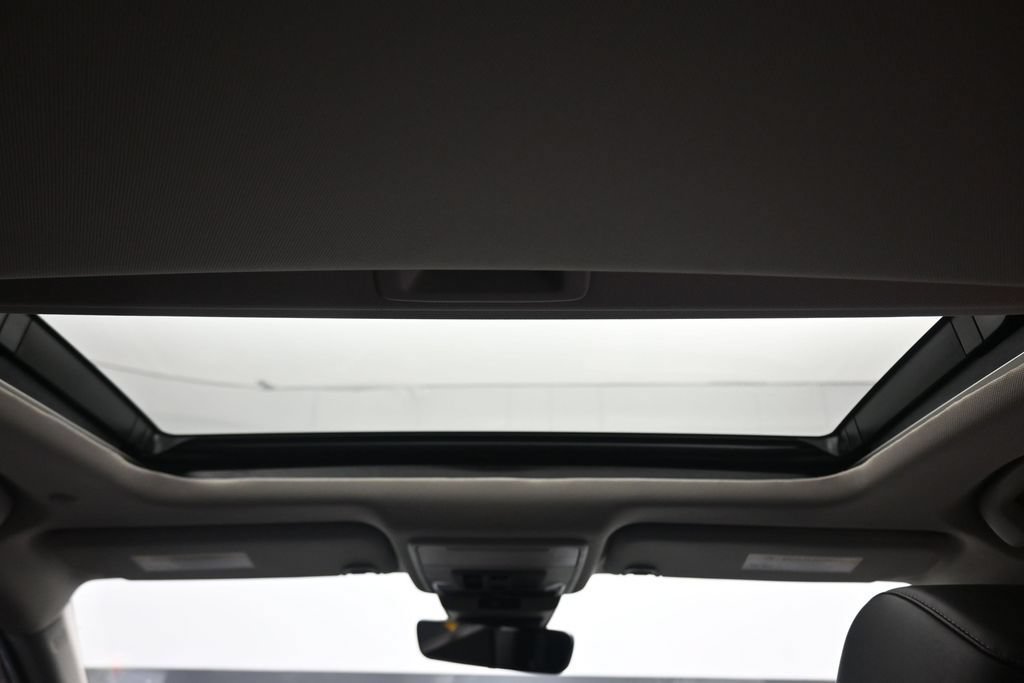 Used 2023 Honda Accord Touring image 40