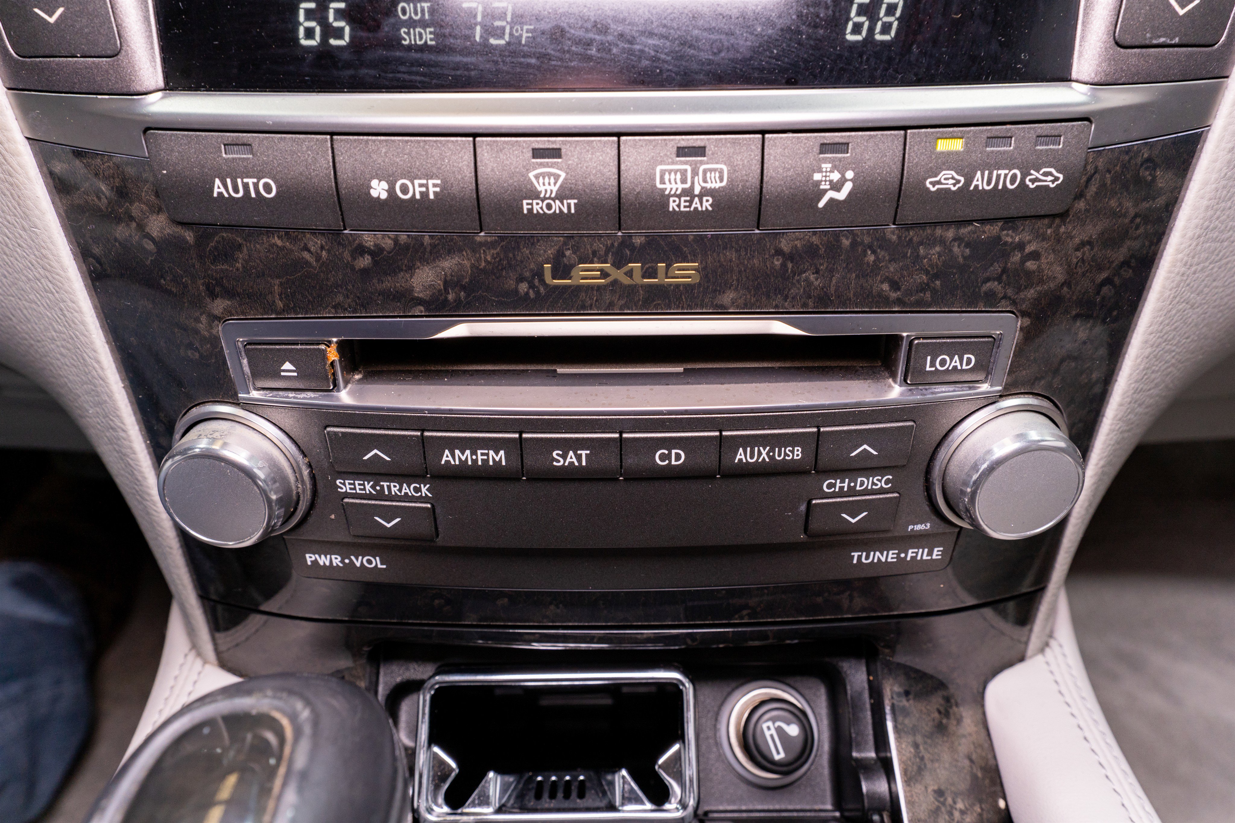 Used 2012 Lexus LS 460 w/ Comfort Pkg image 24