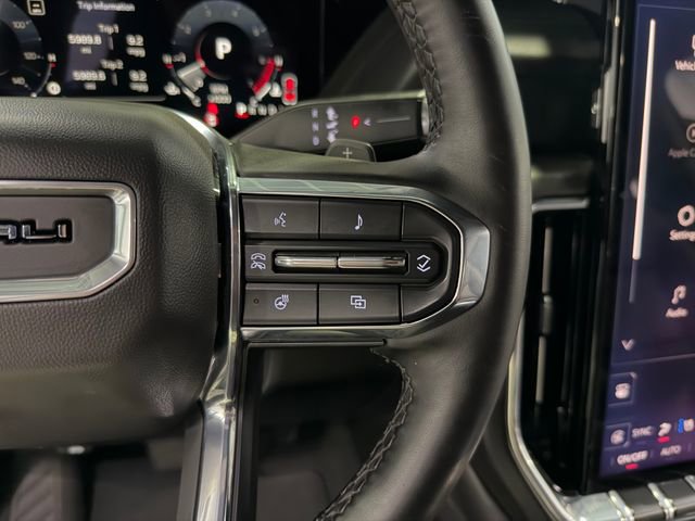 Used 2025 GMC Yukon Denali AWD/4WD image 19