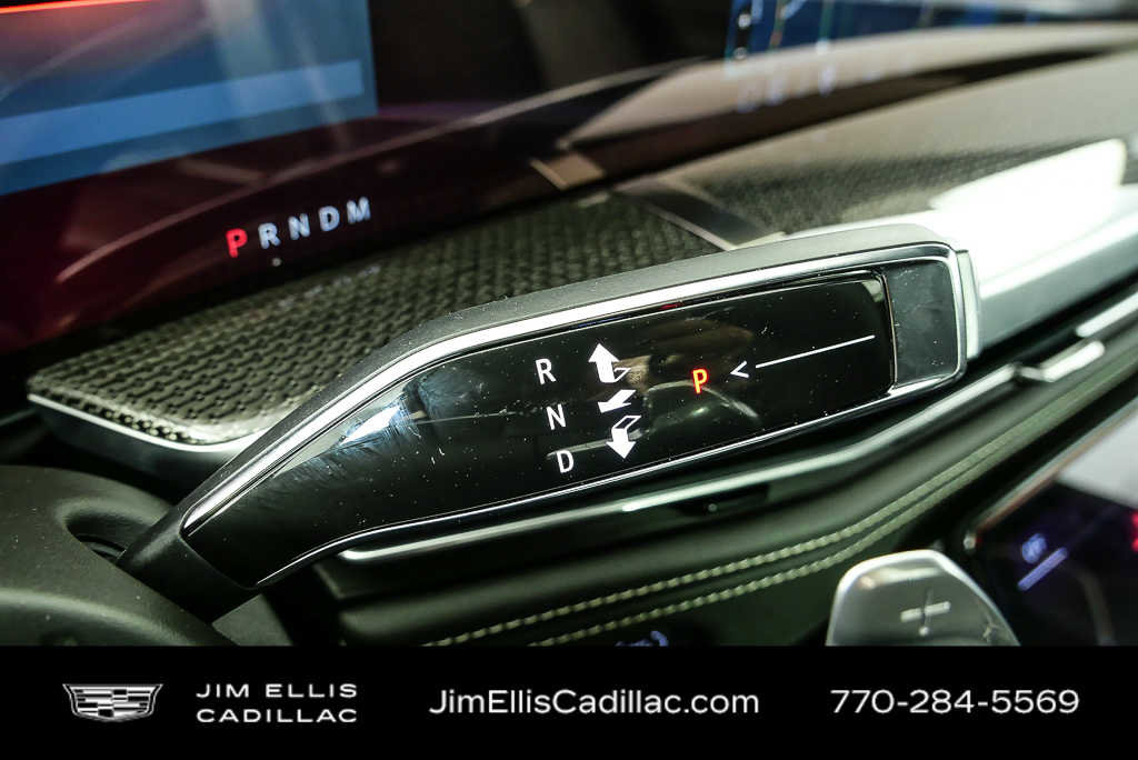 Certified 2025 Cadillac Escalade V w/ LPO, ONYX Package AWD/4WD image 17