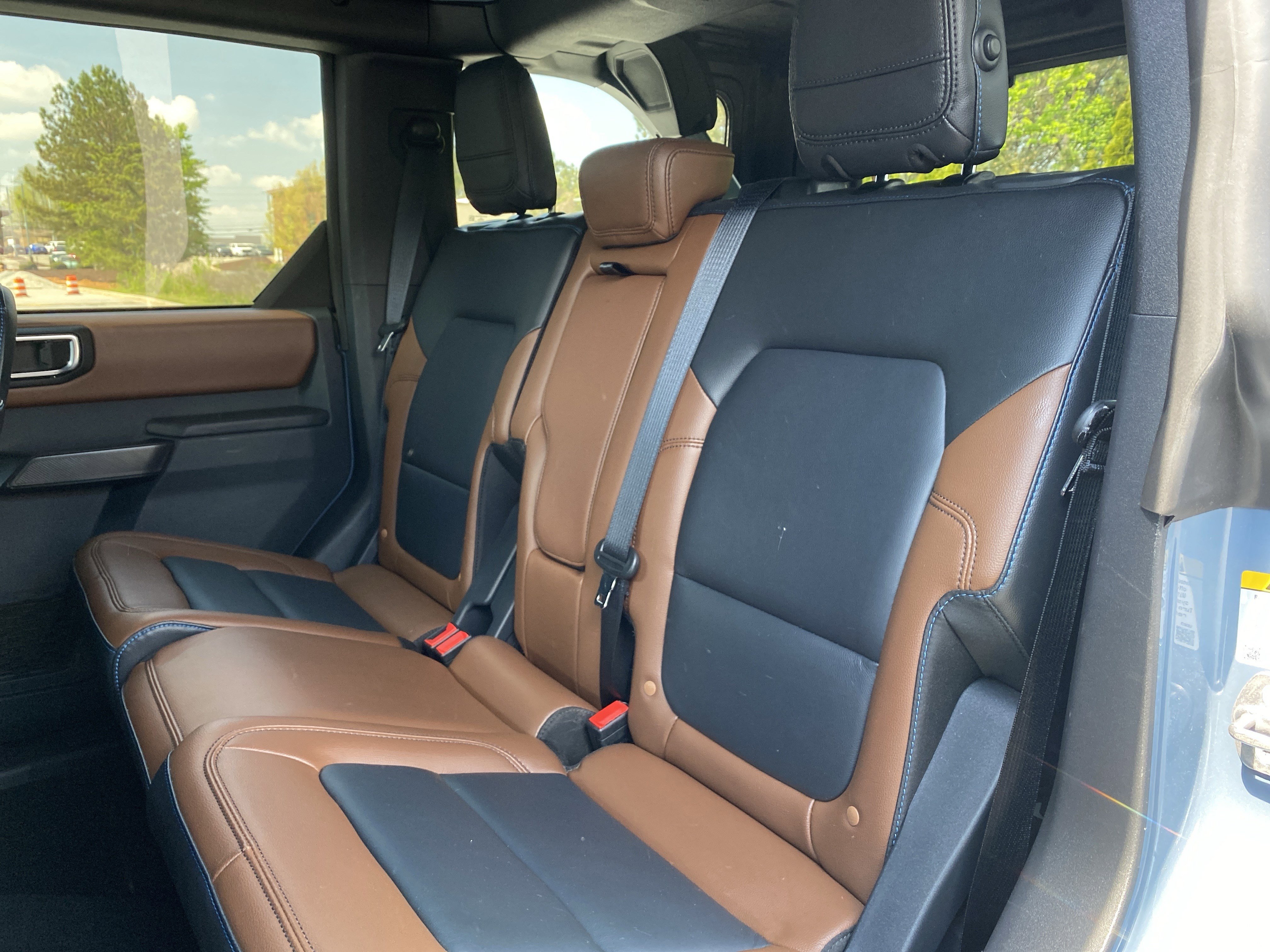 Used 2024 Ford Bronco Outer Banks image 8