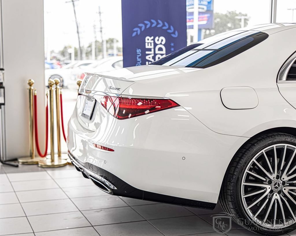 Used 2023 Mercedes-Benz S 500 4MATIC w/ AMG Line image 16