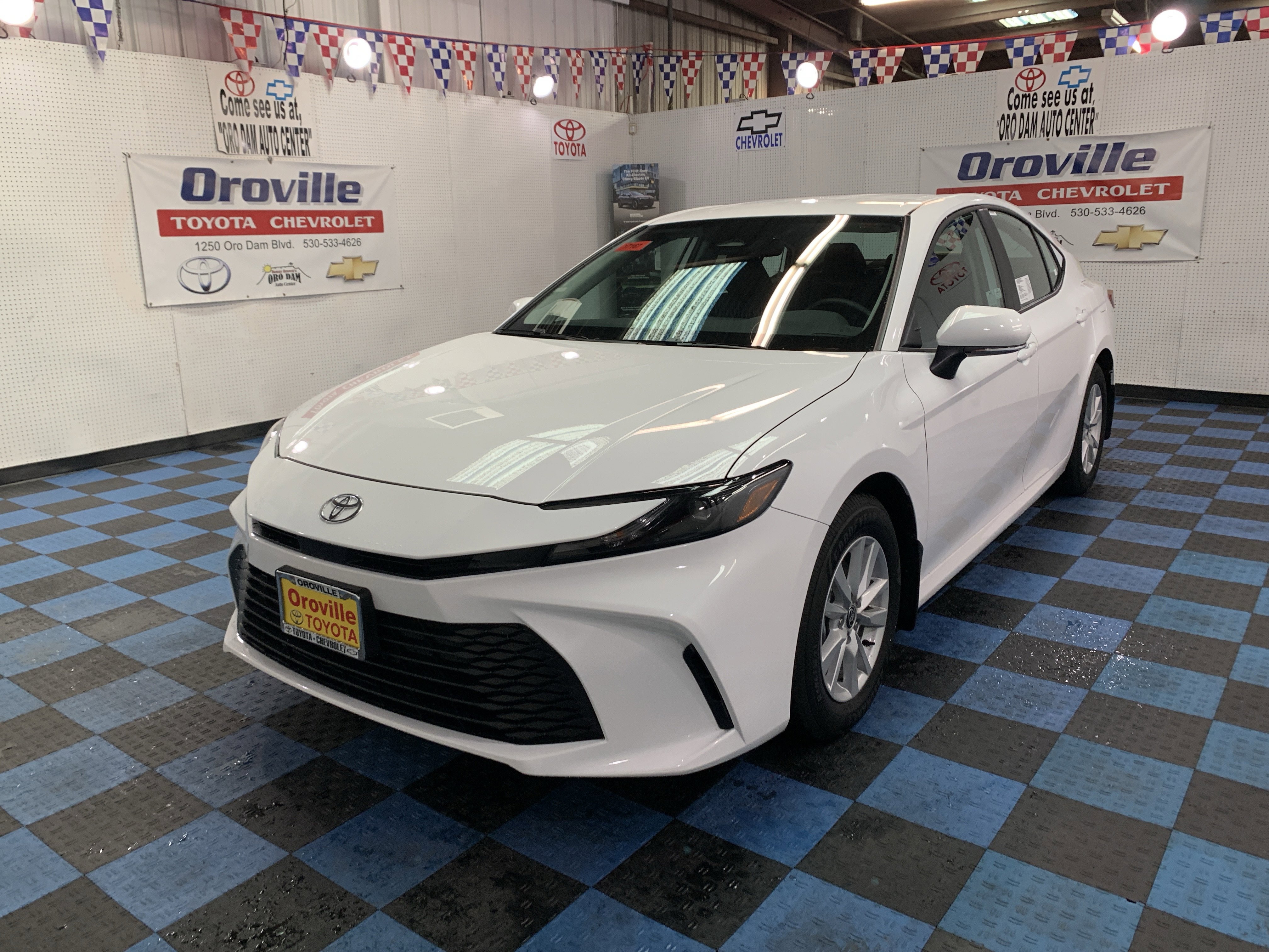 New 2026 Toyota Camry LE w/ Convenience Package