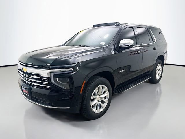 Used 2025 Chevrolet Tahoe Premier AWD/4WD image 3