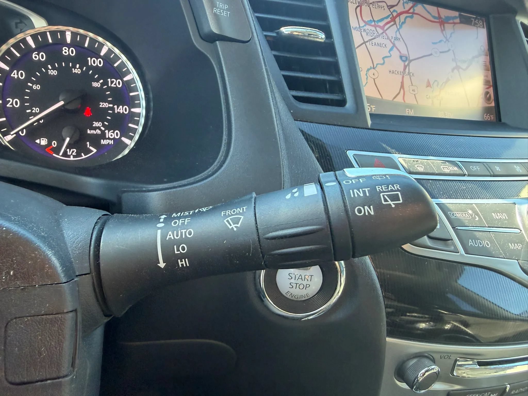 Used 2017 INFINITI QX60 Luxe w/ Premium Plus Package AWD/4WD image 17