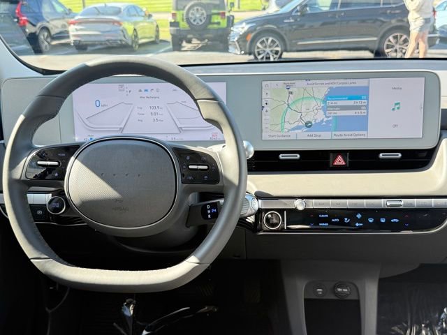 Used 2024 Hyundai Ioniq 5 SE image 23