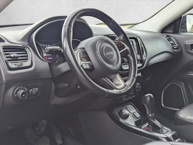 Used 2018 Jeep Compass Latitude AWD/4WD image 10