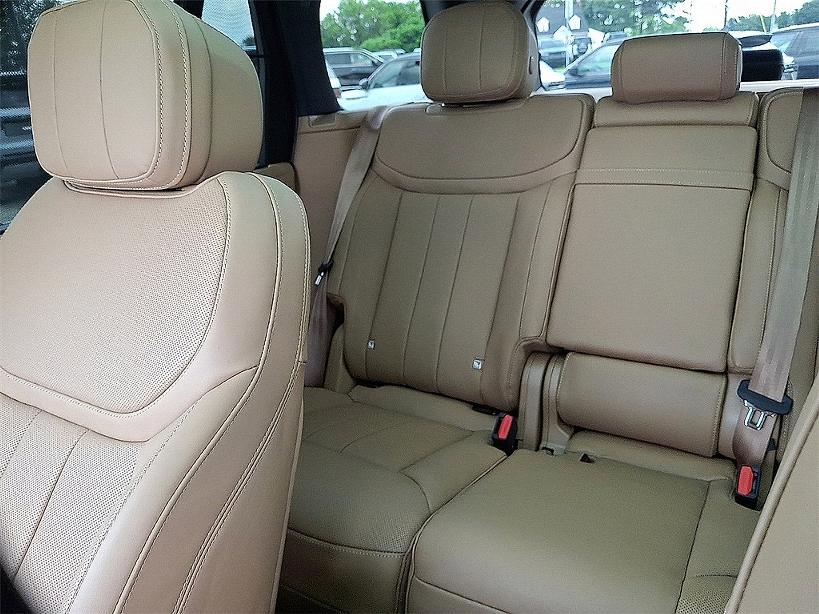 New 2025 Land Rover Range Rover SE image 20