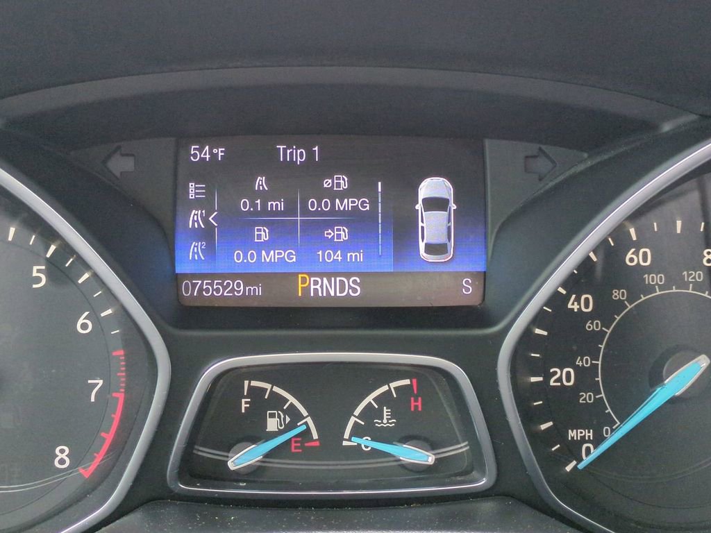 Used 2017 Ford Focus Titanium w/ Titanium Technology Package image 27