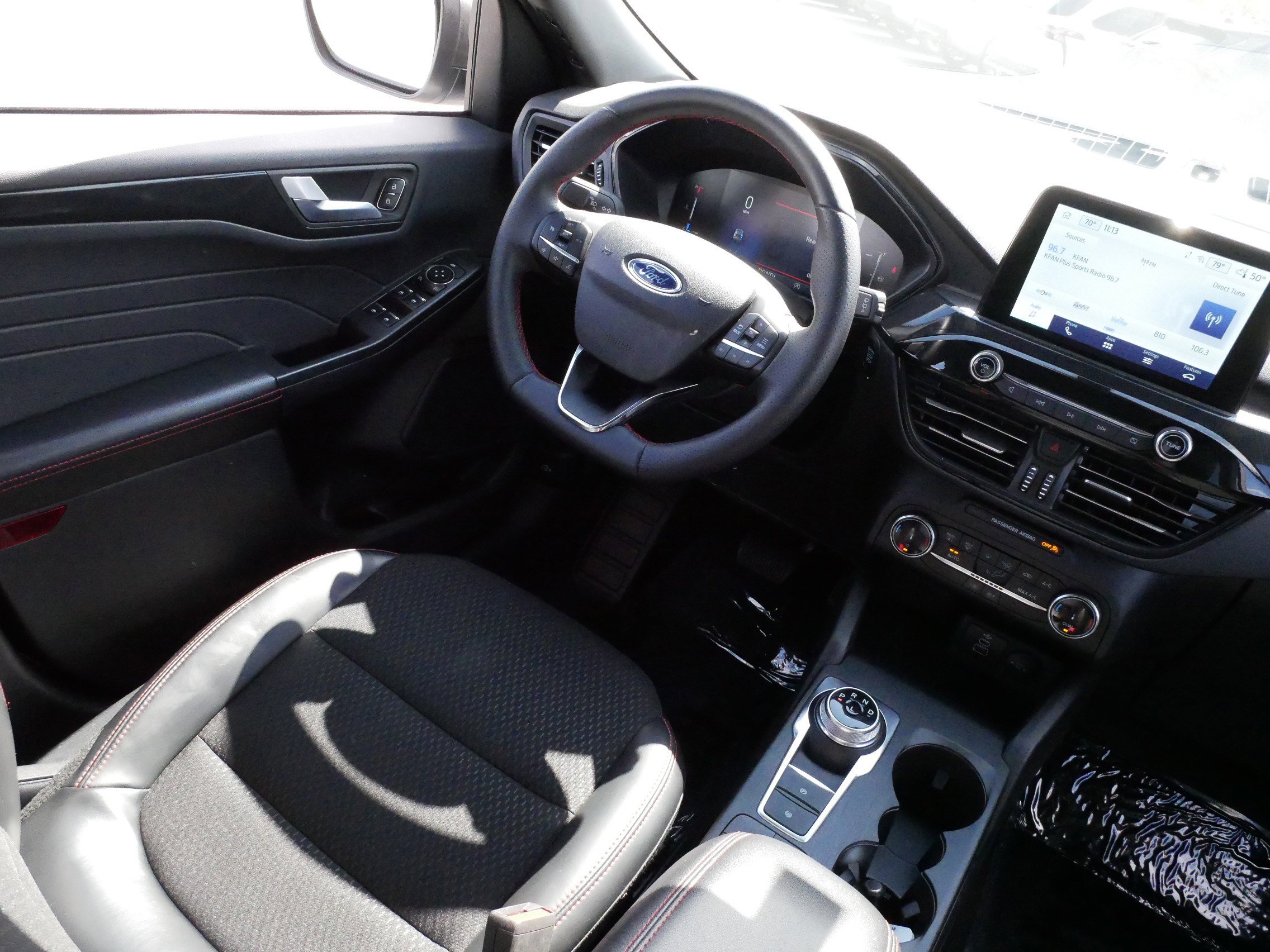 Used 2025 Ford Escape ST-Line AWD/4WD image 9