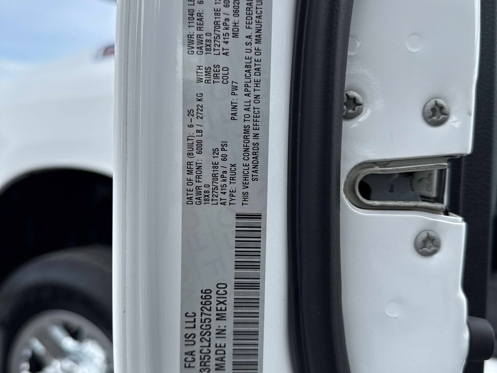 Certified 2025 RAM 2500 Tradesman AWD/4WD image 35