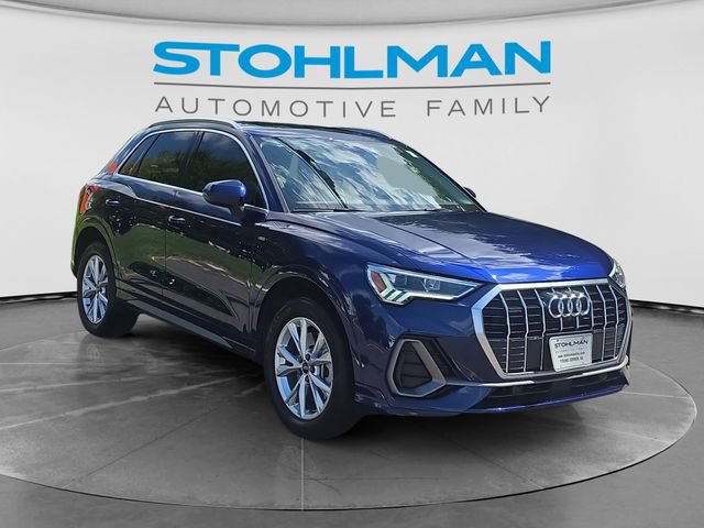 Used 2022 Audi Q3 2.0T Premium Plus w/ Premium Plus Package AWD/4WD image 3