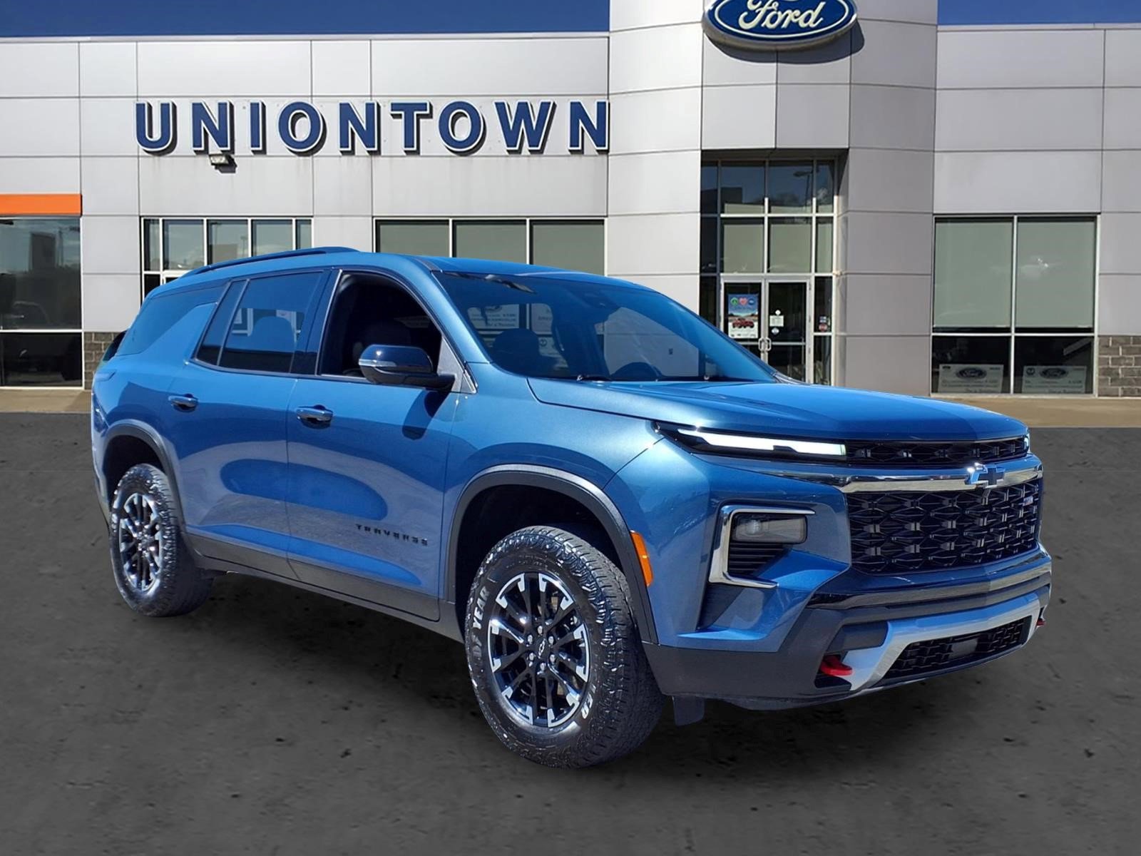 Used 2024 Chevrolet Traverse Z71 w/ LPO, Floor Liner Package image 1