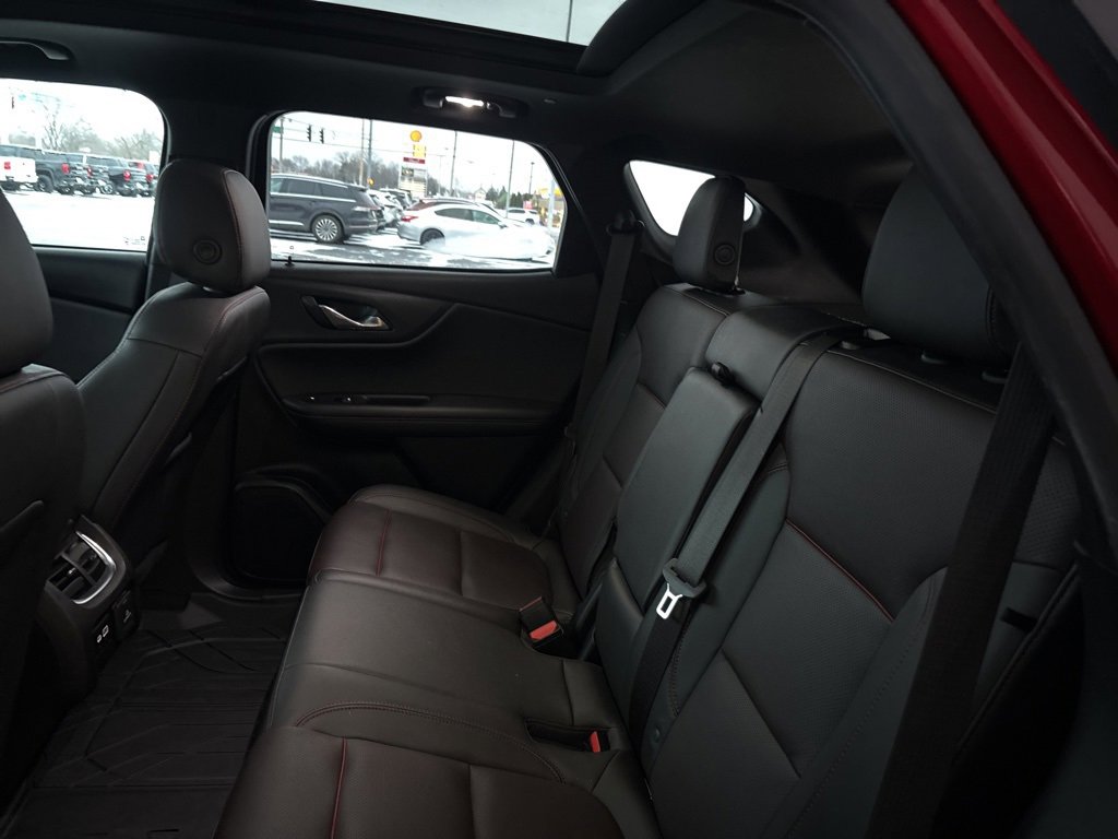 Used 2021 Chevrolet Blazer RS w/ Enhanced Convenience Package image 28