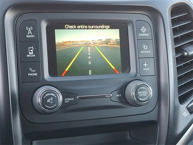 Used 2018 Jeep Cherokee Latitude w/ Altitude Package image 17